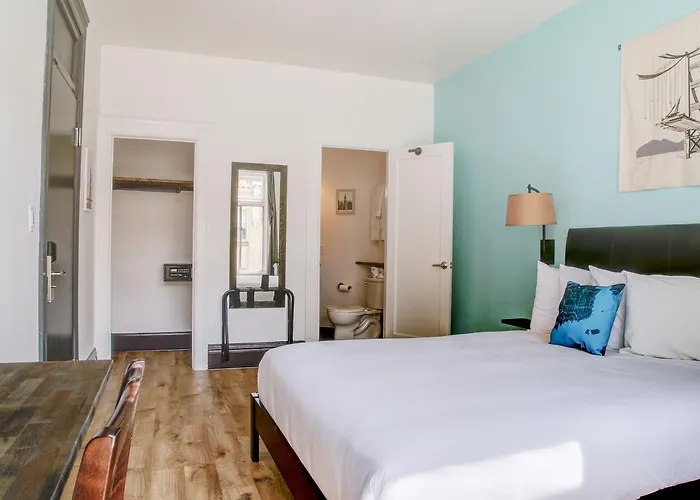 The Bartlett Hotel And Guesthouse